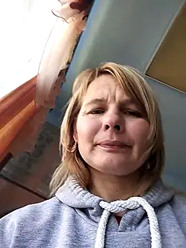 Snapshot of Masha412111 chatting on November 2025 10:15:01 AM Masha412111 online show from November 2025 10:15:01 AM