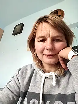 Snapshot of Masha412111 chatting on November 2025 07:41:02 AM Masha412111 online show from November 2025 07:41:02 AM