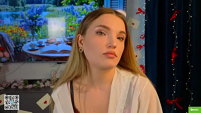 JulieLupo online show from March 2026 06:08:02 AM