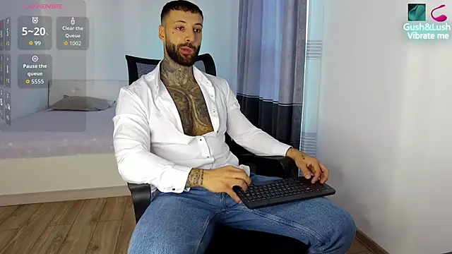 MasculineGuy99 online show from October 2025 06:37:01 AM
