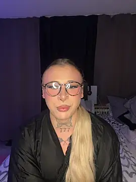 Snapshot of Kimberly-sweety chatting on October 2025 07:25:02 PM Kimberly-sweety online show from October 2025 07:25:02 PM