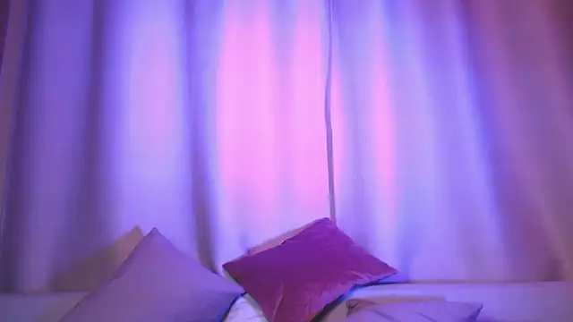 SophieDiamond Xx online show from October 2025 06:17:02 PM