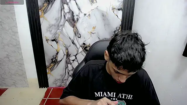 Im david02 online show from December 2025 01:42:01 PM