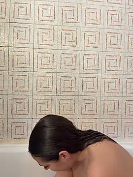 Snapshot of looloopaul chatting on February 2026 04:27:02 PM looloopaul online show from February 2026 04:27:02 PM