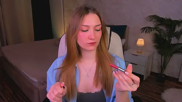 AngelAnabelle online show from October 2025 08:03:02 PM