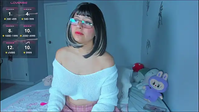 Miaengels  online show from February 2026 11:10:01 AM