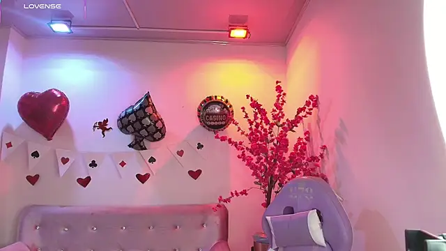 Snapshot of Summer_miller chatting on February 2026 11:39:01 AM Summer miller online show from February 2026 11:39:01 AM