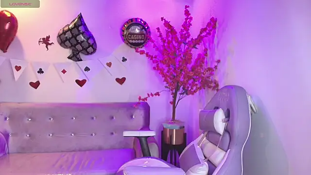 Snapshot of Summer_miller chatting on February 2026 11:50:01 AM Summer miller online show from February 2026 11:50:01 AM