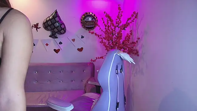 Snapshot of Summer_miller chatting on February 2026 11:31:02 AM Summer miller online show from February 2026 11:31:02 AM