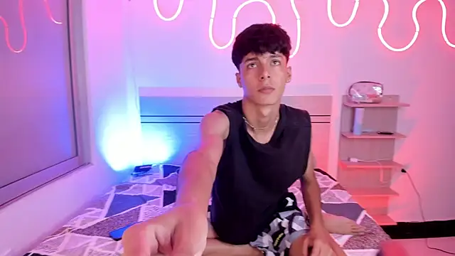 luccas ferreira online show from October 2025 07:02:01 PM