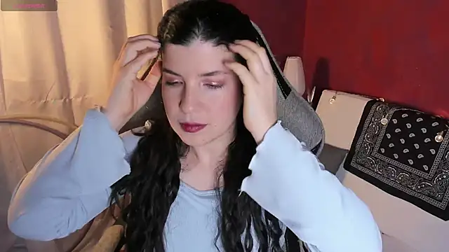 Snapshot of beyondsteel_ chatting on November 2025 03:09:02 AM beyondsteel online show from November 2025 03:09:02 AM