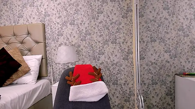 Snapshot of Clohe_Bell chatting on January 2026 01:24:02 PM Clohe Bell online show from January 2026 01:24:02 PM