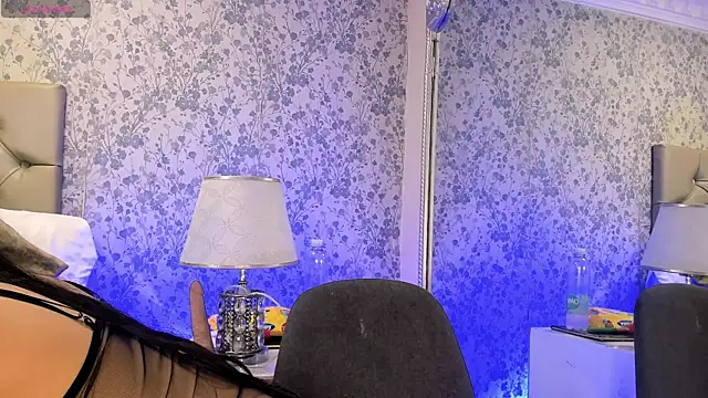 Snapshot of Clohe_Bell chatting on January 2026 01:27:01 PM Clohe Bell online show from January 2026 01:27:01 PM