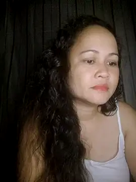 Snapshot of Krestanna chatting on October 2025 12:28:01 PM Krestanna online show from October 2025 12:28:01 PM