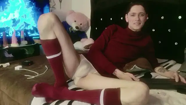 Tyler cat online show from November 2025 11:26:02 PM