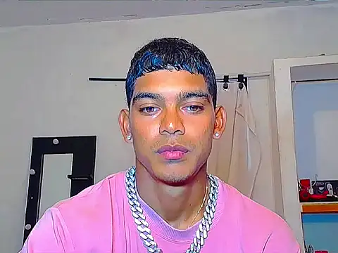Snapshot of theMyke101 chatting on May 2026 08:03:02 PM theMyke101 online show from May 2026 08:03:02 PM