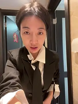 yourkeer online show from November 2025 05:17:02 AM