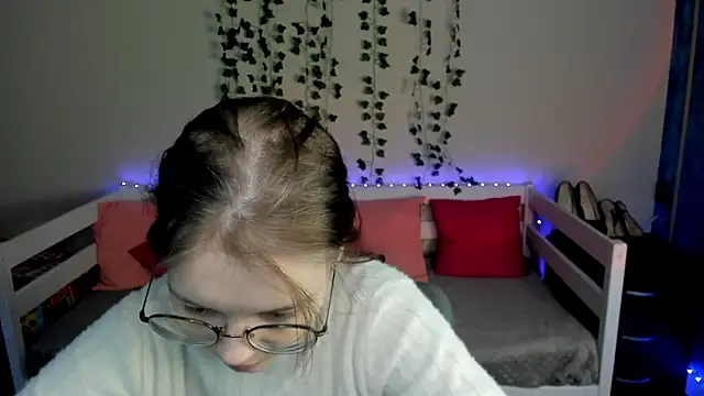 shy elina01 online show from October 2025 10:27:01 AM