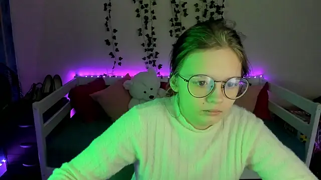 shy elina01 online show from October 2025 10:12:01 AM