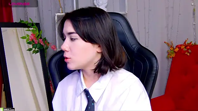 Kelly foox online show from December 2025 10:42:01 AM