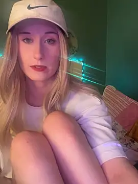 meadowmoon3 online show from March 2026 02:01:01 PM