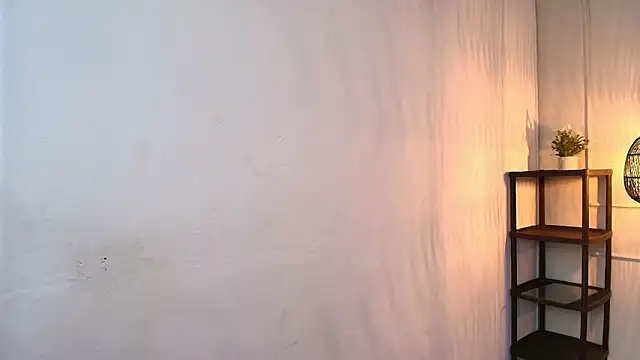 Nikki Vesper online show from November 2025 12:05:02 PM