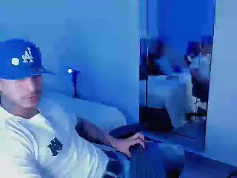 Dammianmiller online show from October 2025 11:02:01 PM