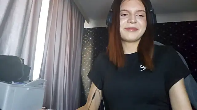 LissaKradfer online show from October 2025 07:20:02 AM