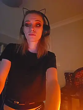 Snapshot of lonely_Cosplay_chick chatting on November 2025 05:59:01 PM lonely Cosplay chick online show from November 2025 05:59:01 PM