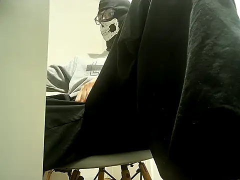 nofaceking20 online show from October 2025 09:23:01 AM