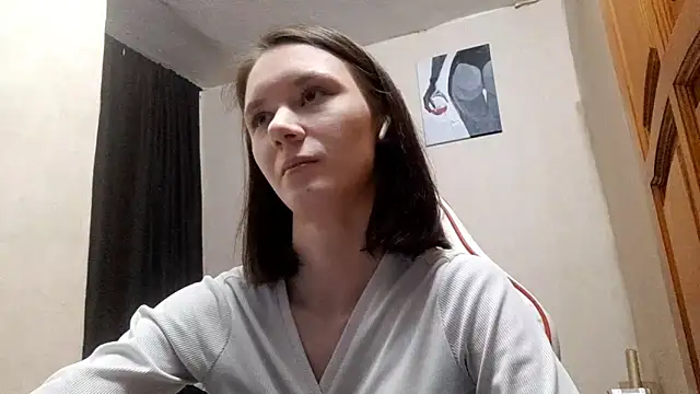Snapshot of LidaGreist chatting on October 2025 04:08:01 PM LidaGreist online show from October 2025 04:08:01 PM