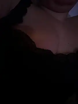 Daiana Andra online show from February 2026 10:37:02 PM