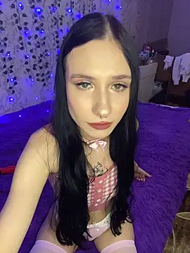 Kisa-Lisa  online show from November 2025 03:55:01 PM