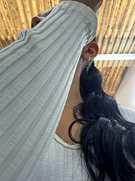 catalina garciaa online show from November 2025 01:37:02 PM