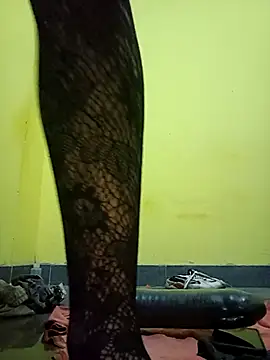 Canelasexo82 online show from November 2025 11:48:01 PM