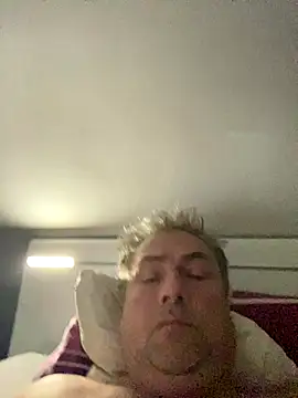 Snapshot of Sklavekay chatting on November 2025 08:45:01 AM Sklavekay online show from November 2025 08:45:01 AM