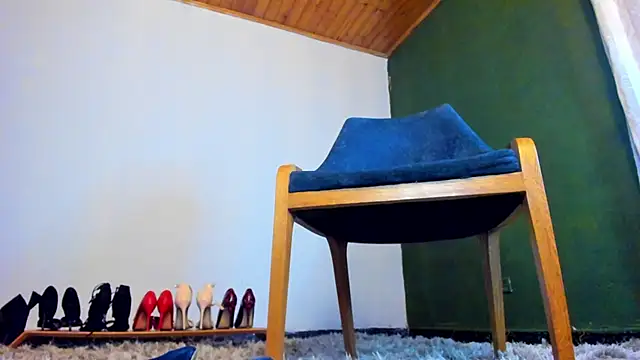 Velourmuse online show from December 2025 11:23:01 PM