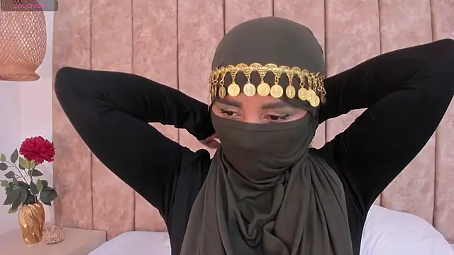  alishaa c online show from October 2025 01:35:01 AM