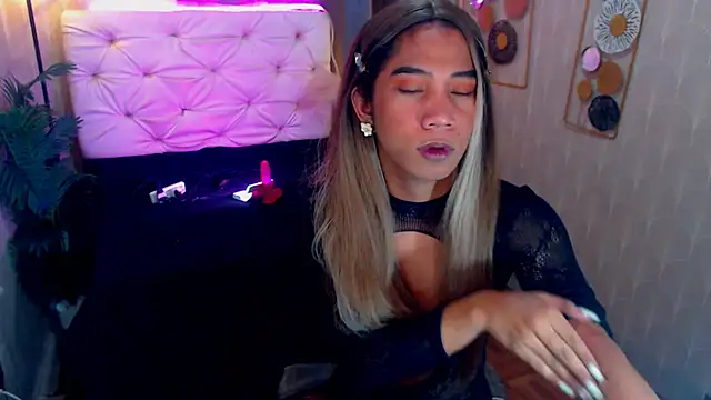 Snapshot of Ursweet_nathaliee chatting on October 2025 12:10:02 AM Ursweet nathaliee online show from October 2025 12:10:02 AM