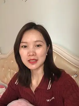 Snapshot of Mile-m chatting on April 2026 05:58:01 AM Mile-m online show from April 2026 05:58:01 AM
