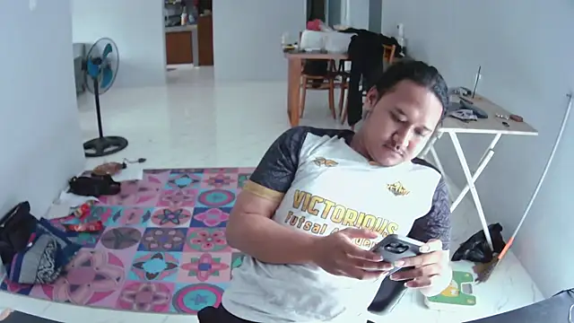 latexidn online show from November 2025 06:22:01 AM