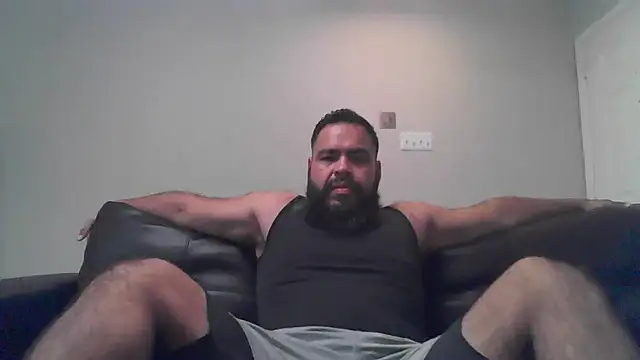 BigJohnBear39 online show from October 2025 05:49:02 AM