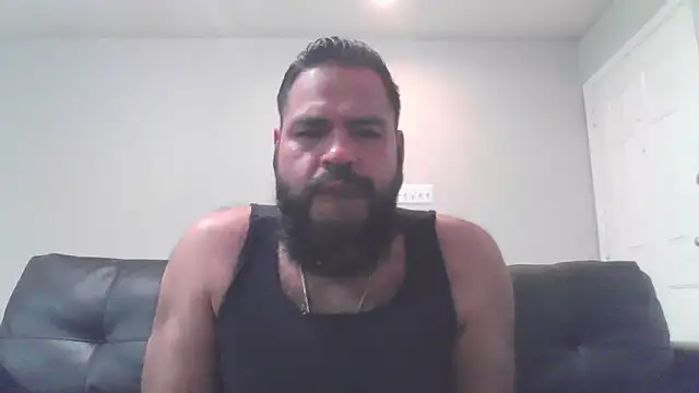 BigJohnBear39 online show from October 2025 05:10:02 AM