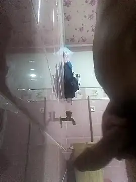 Snapshot of Iuhggikk chatting on October 2025 02:04:02 PM Iuhggikk online show from October 2025 02:04:02 PM