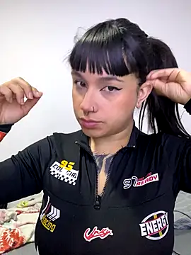 Snapshot of kyttyDanny chatting on October 2025 03:40:01 PM kyttyDanny online show from October 2025 03:40:01 PM