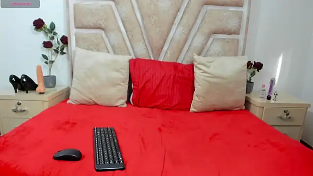 SamanthaJonns online show from October 2025 11:44:01 AM