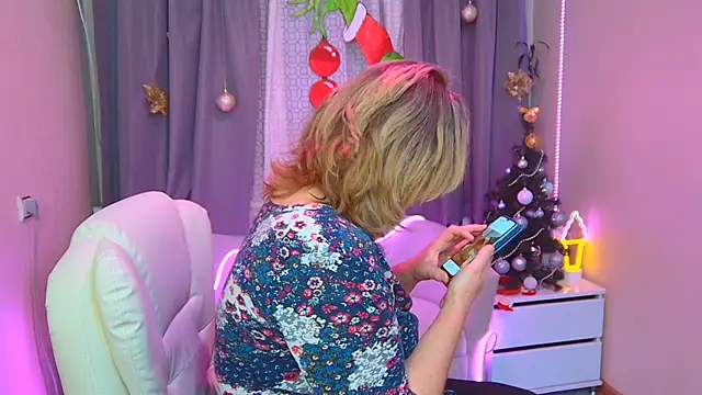 VestaWoody online show from January 2026 05:27:02 PM