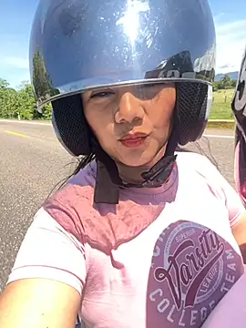 lady and charly online show from November 2025 04:39:01 PM