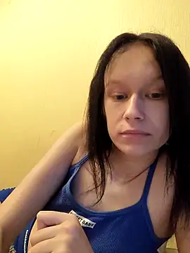 Snapshot of AlettaPaltrova chatting on October 2025 02:17:02 PM AlettaPaltrova online show from October 2025 02:17:02 PM