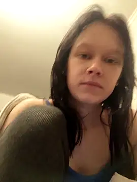 Snapshot of AlettaPaltrova chatting on October 2025 06:40:02 PM AlettaPaltrova online show from October 2025 06:40:02 PM